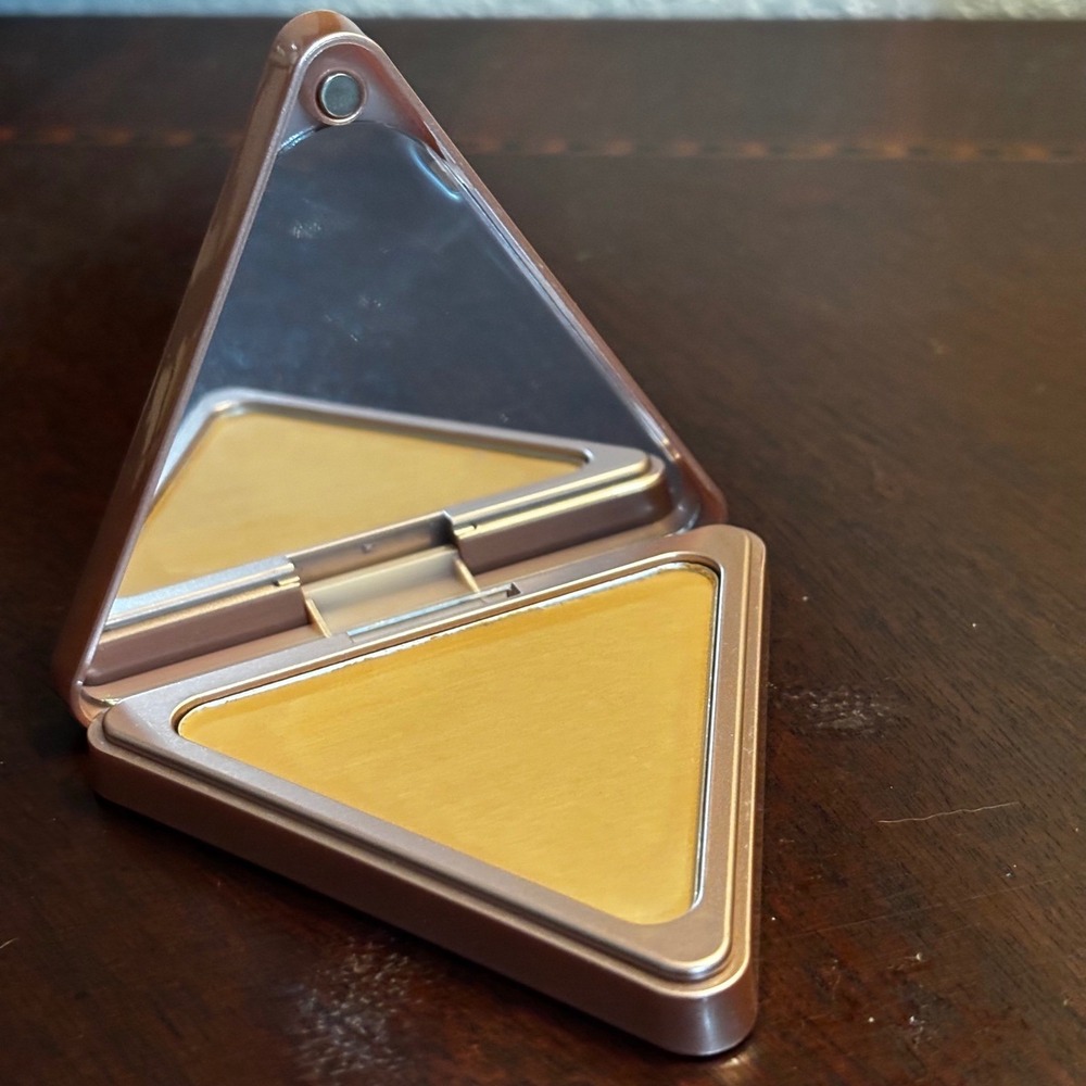 Lakerain Matte Bronzer Powder #5 Light Compact Mirror - Picture 4 of 6